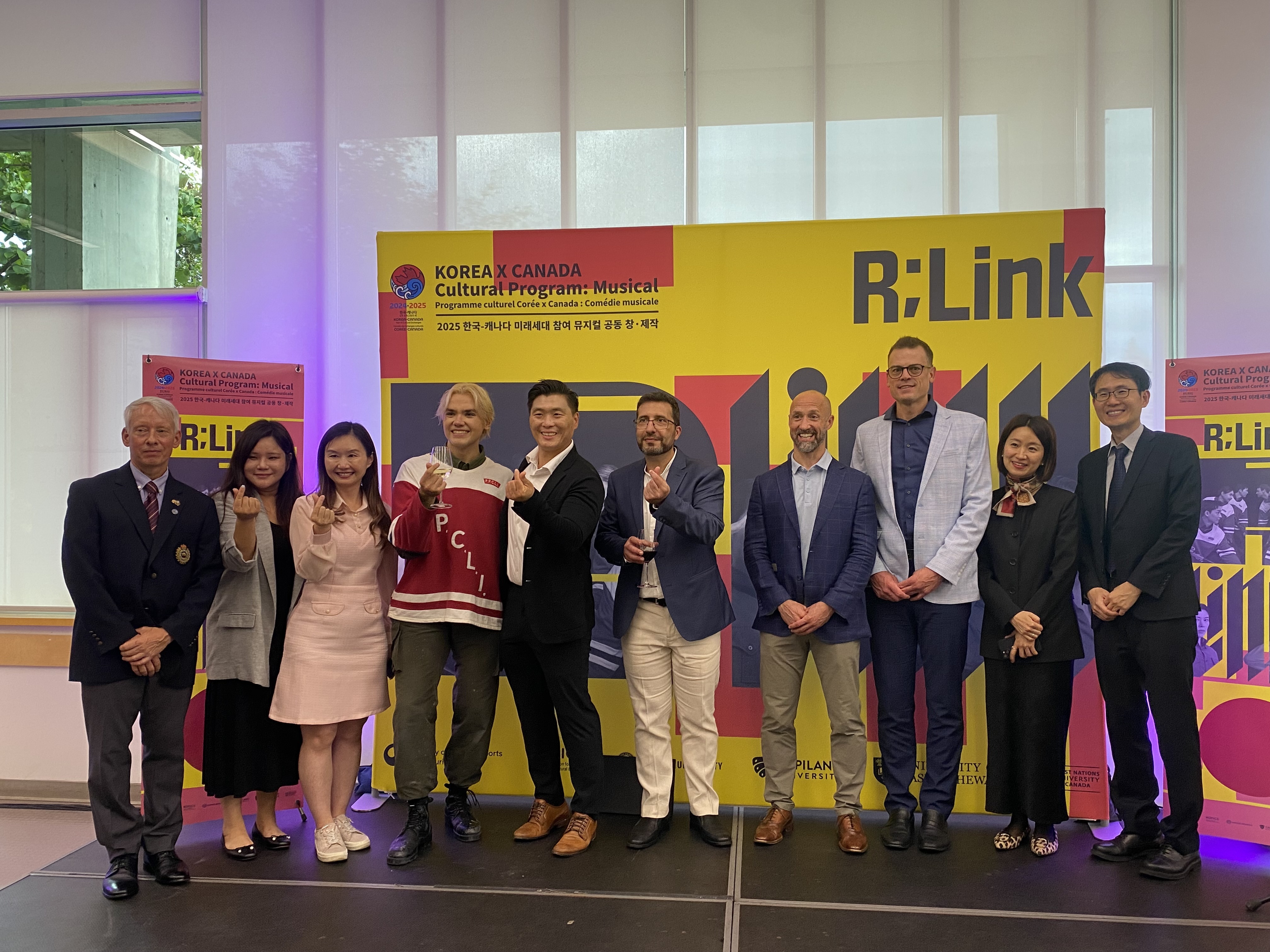 Successful Performance of the Korea-Canada Joint Musical 'R;Link'