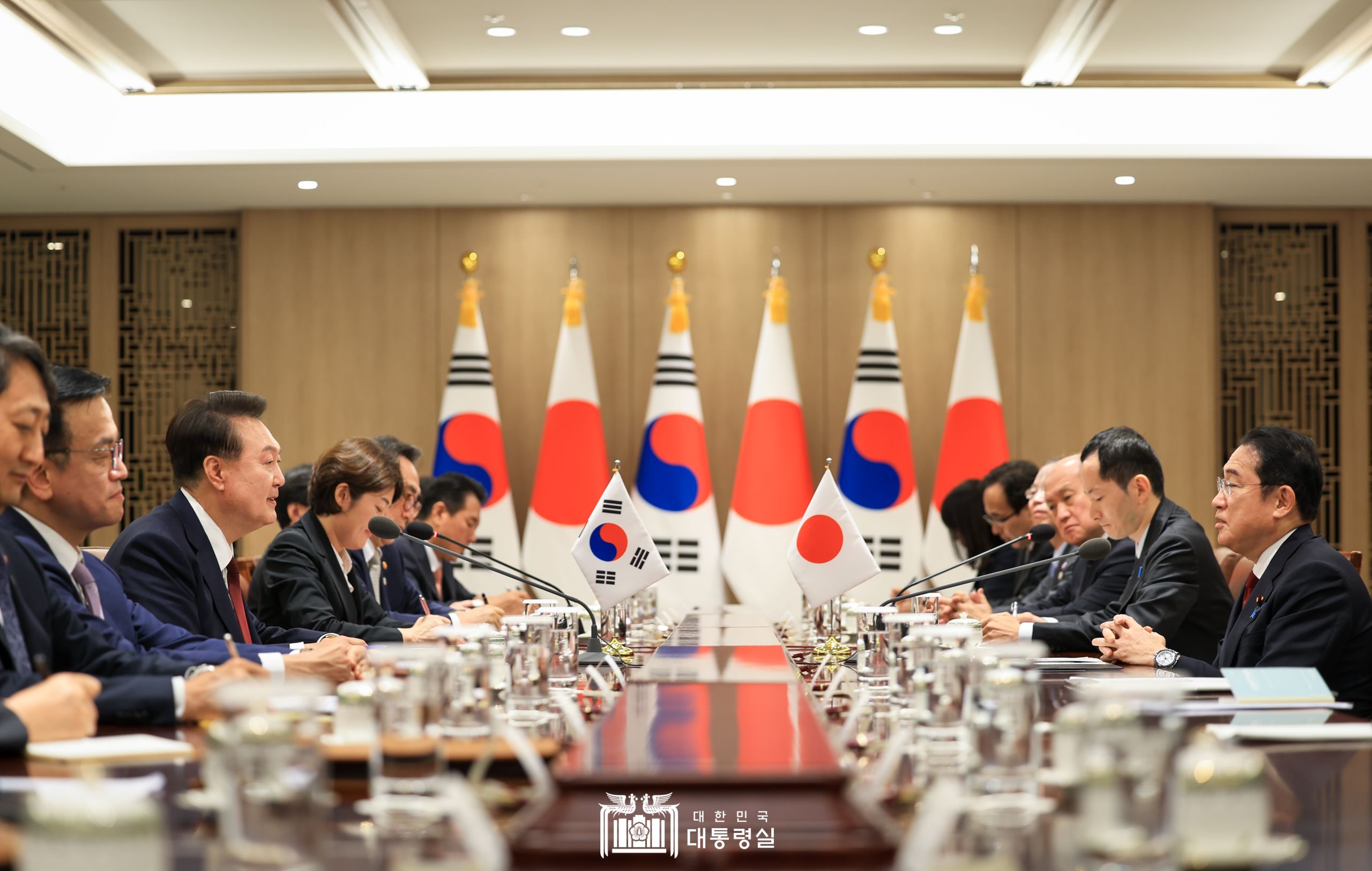 윤석열 대통령, 한일중 정상회의 계기 한일 정상회담 결과